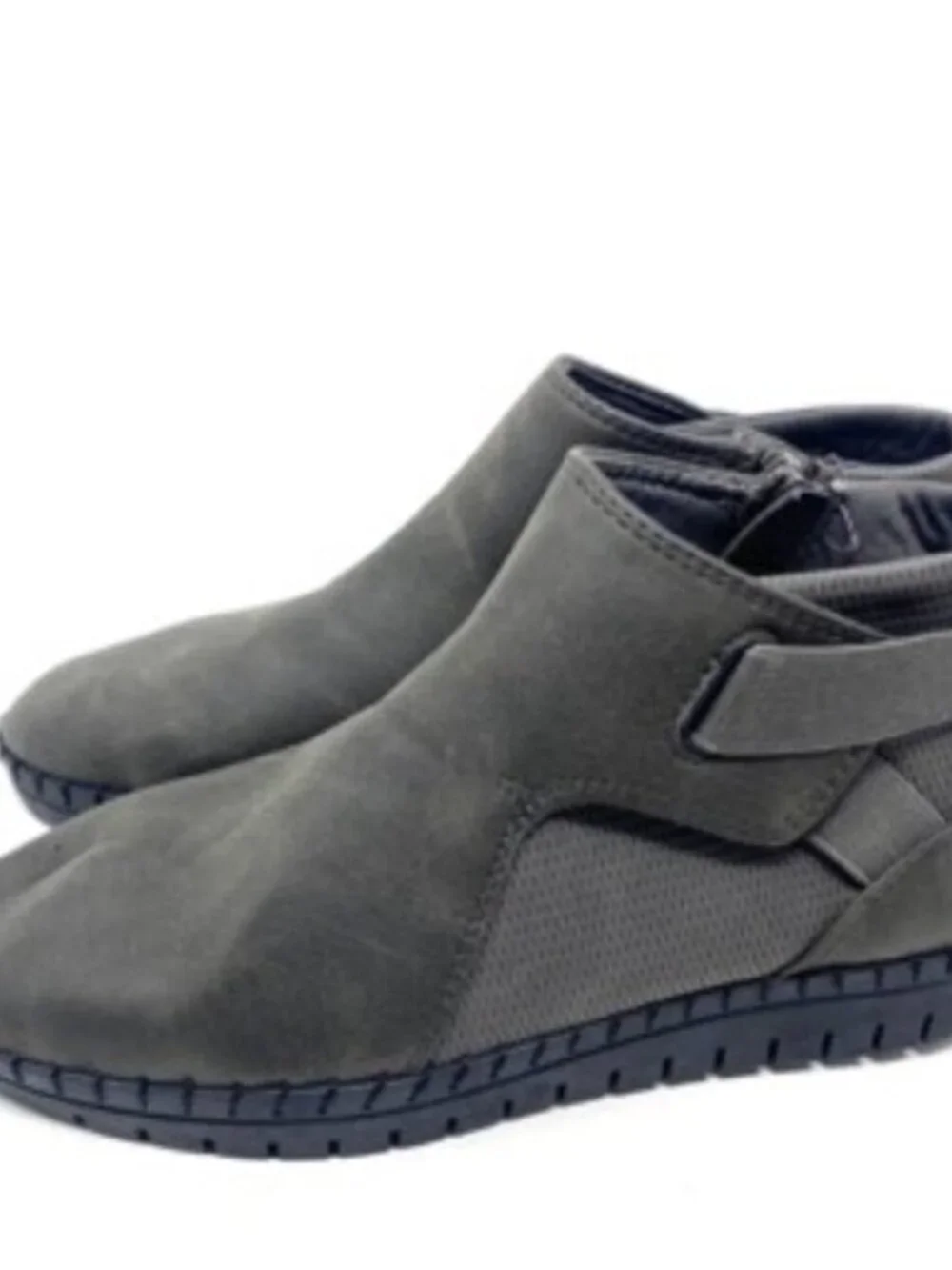 Easy Street Women's Julienne Ankle Bootie Gray/Black Size 6W Wide